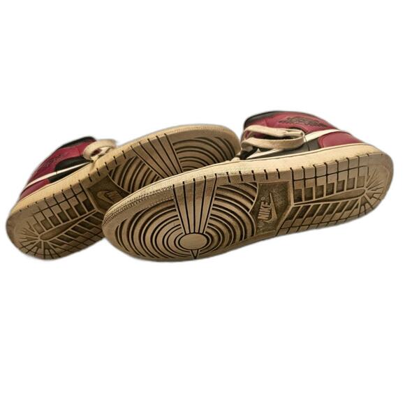 Red, Black And White Nike Air Jordan 1 Retro High Tops Women’s Size 8.5 Used - Picture 3 of 11